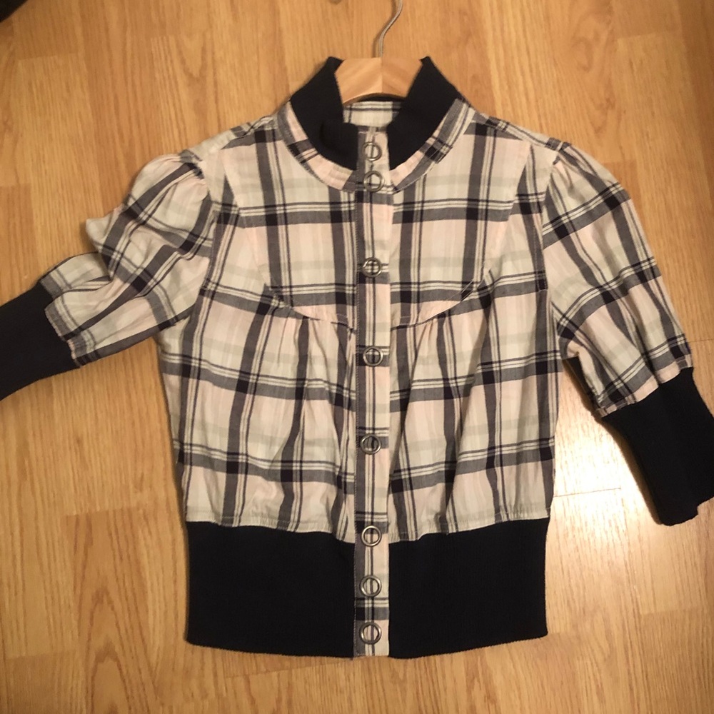 Mid sleeve jacket